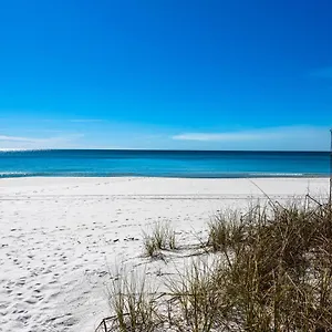  Apartment The Islander 412