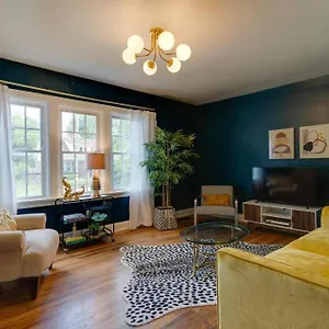 Sleep 8 In Our Cozy Colonial 2miles From Broadway Nashville