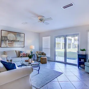  Holiday home 2 B, Three Bedroom Townhome